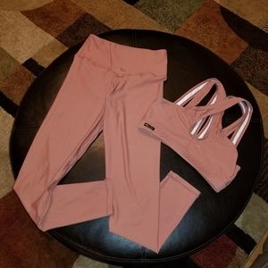 Brand new w/o tags NEU workout set